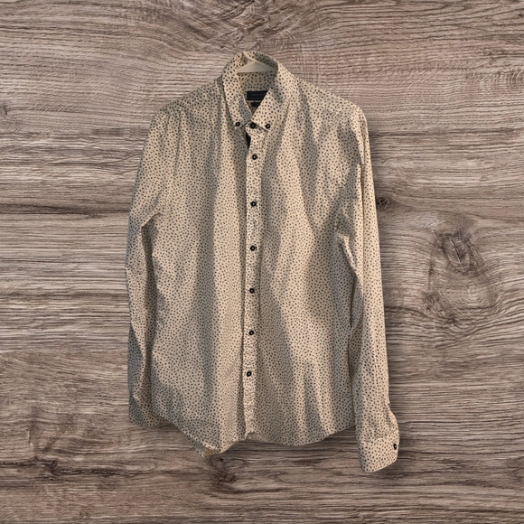 Zara Other - Zara Men's White With Blue Roses Button Down Shirt Size M